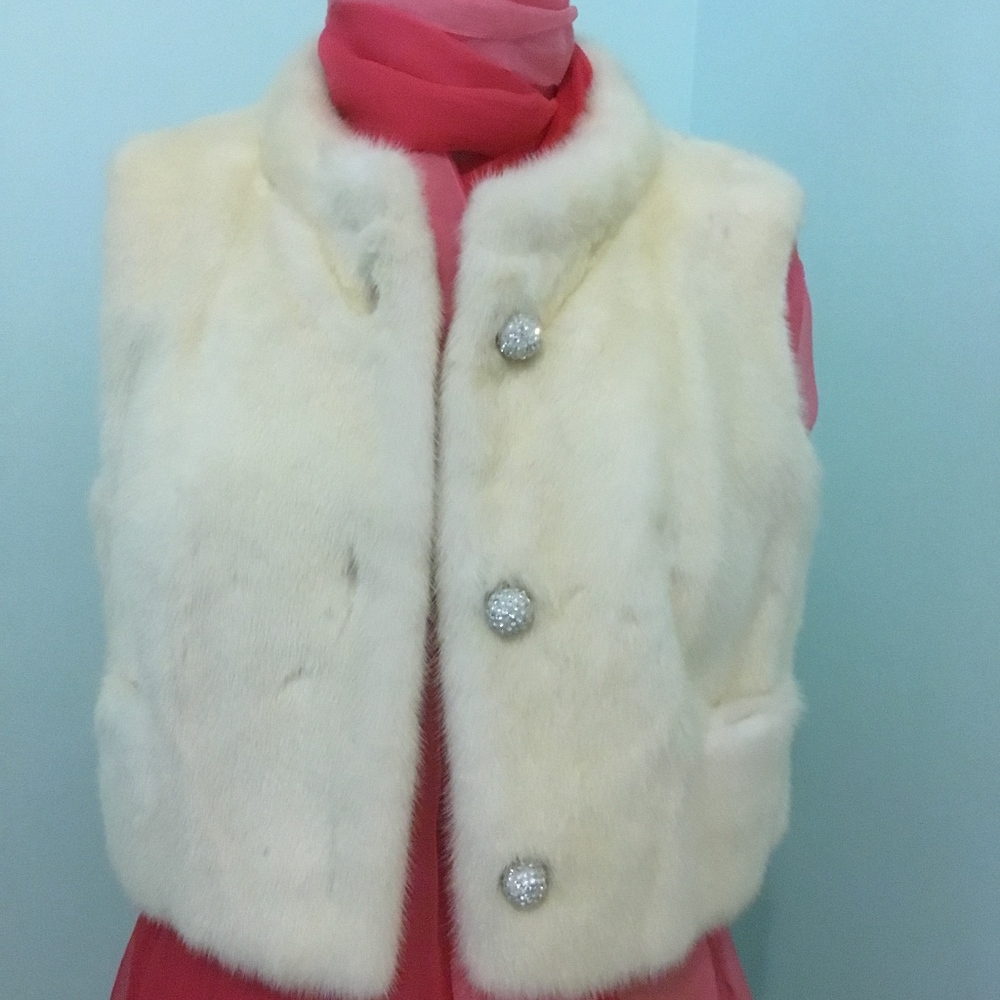 White mink vest